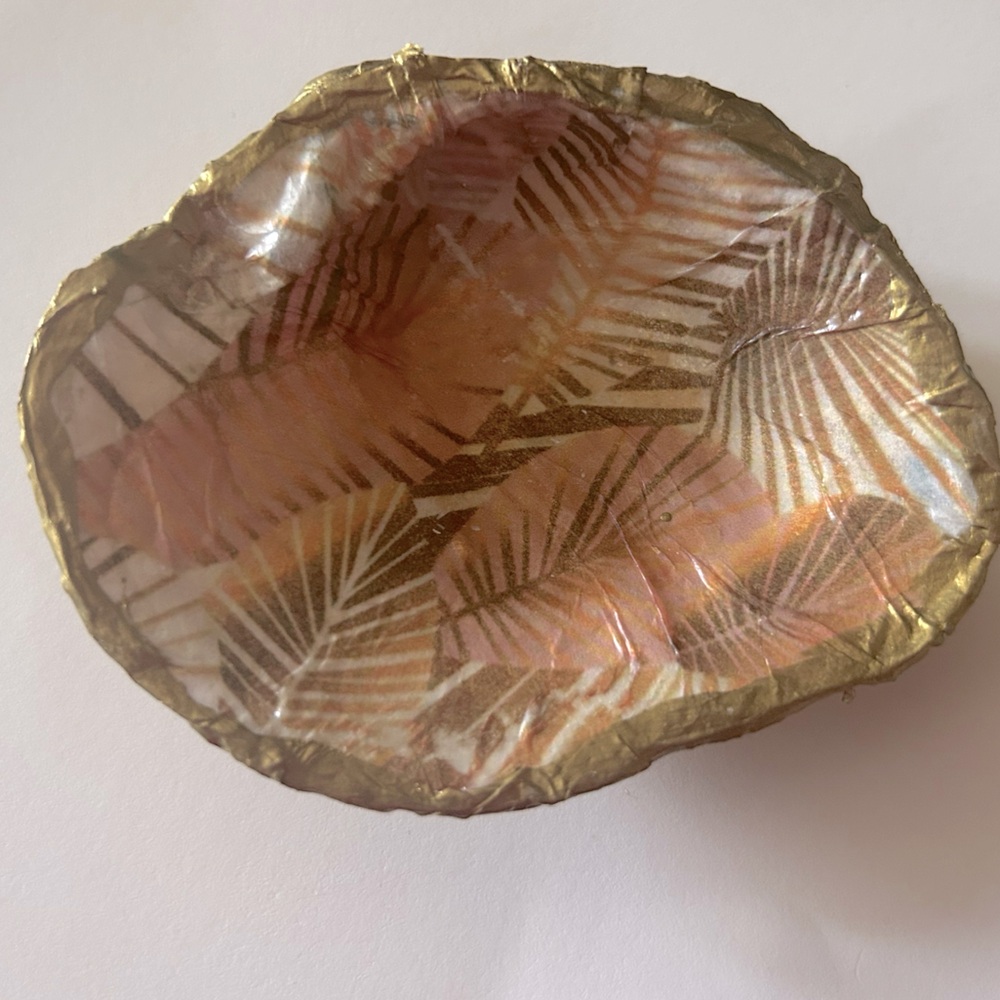 Oyster Shell Dish with Gold and Pink Palms